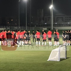 半岛体育官方网站-国足恢复一日两练：张琳芃尹鸿博单练 池忠国缺席